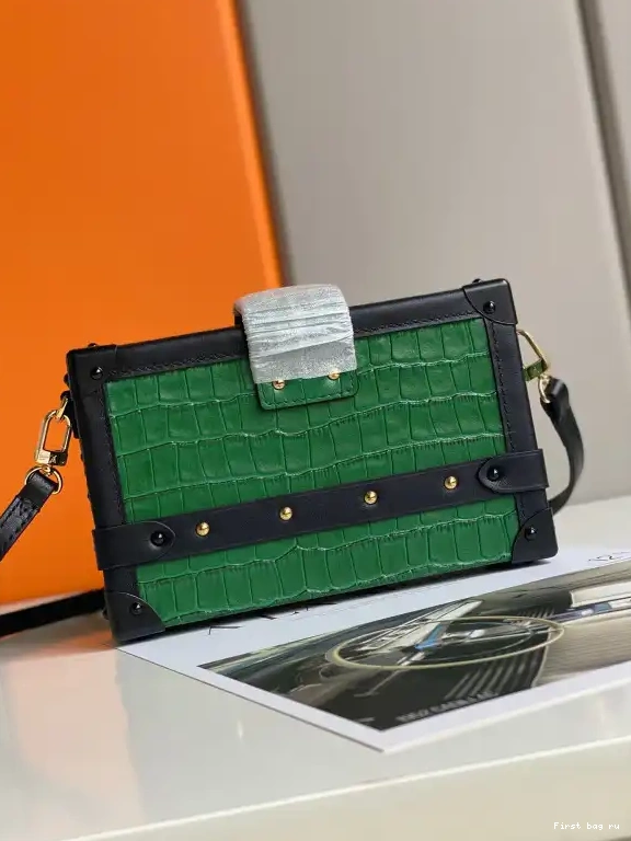 First bag ru LOUIS VUITTON MALLE PETITE 0704